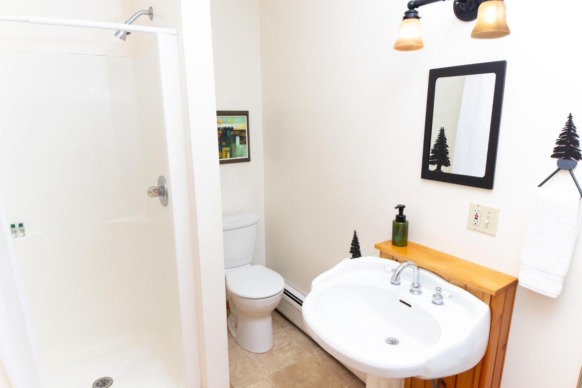 Trails End Inn Keene Valley Екстер'єр фото