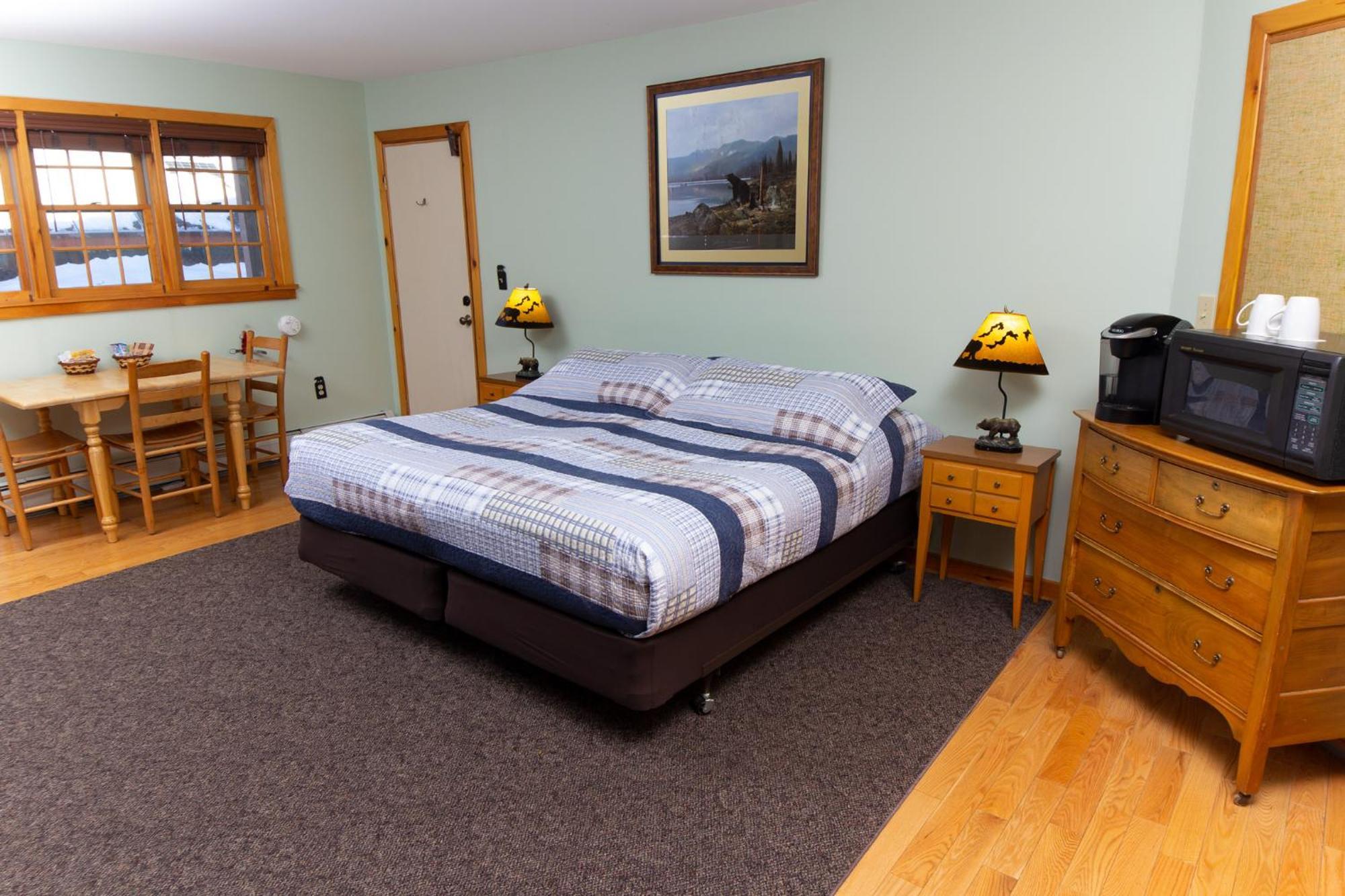 Trails End Inn Keene Valley Екстер'єр фото