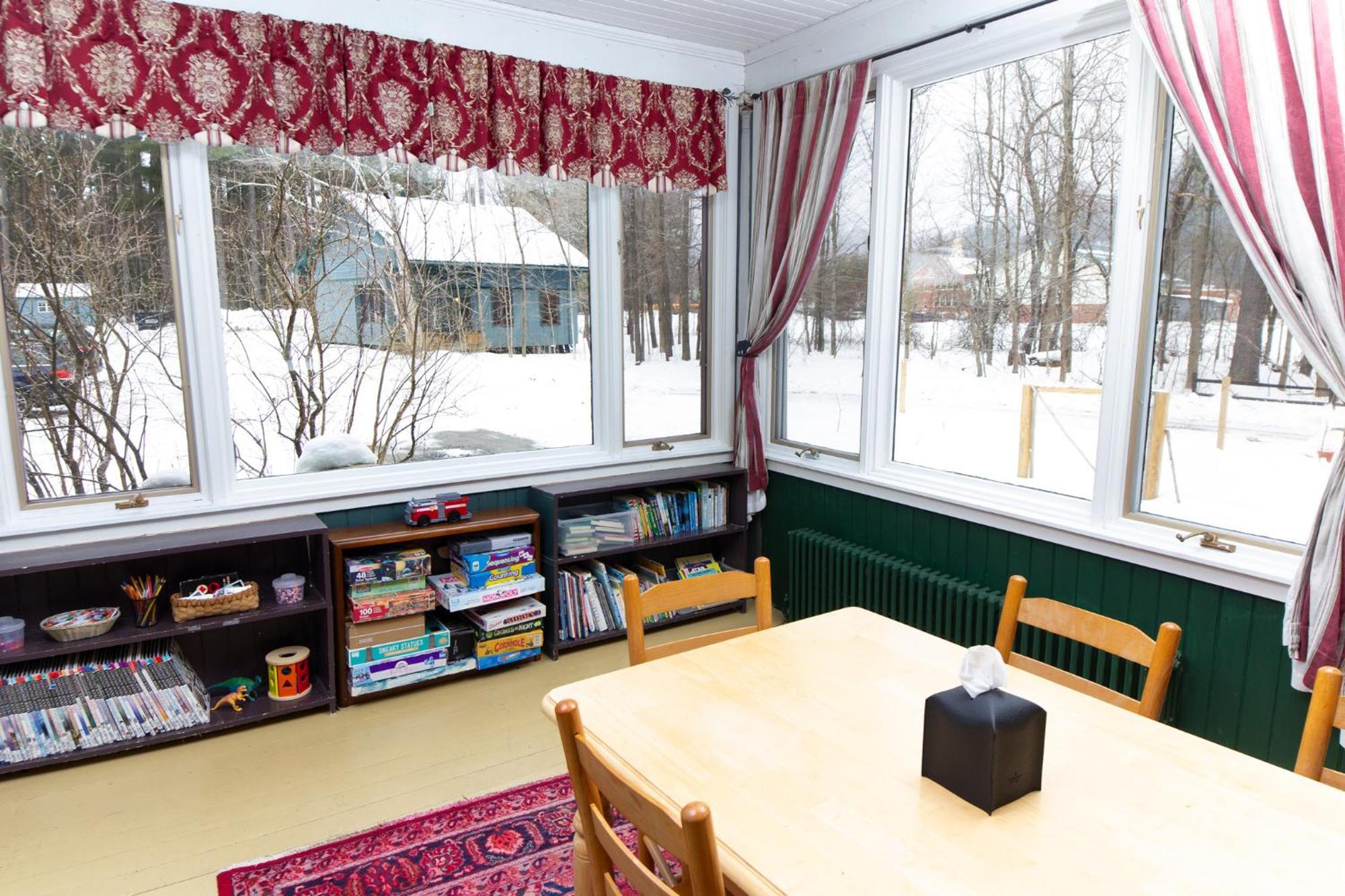 Trails End Inn Keene Valley Екстер'єр фото