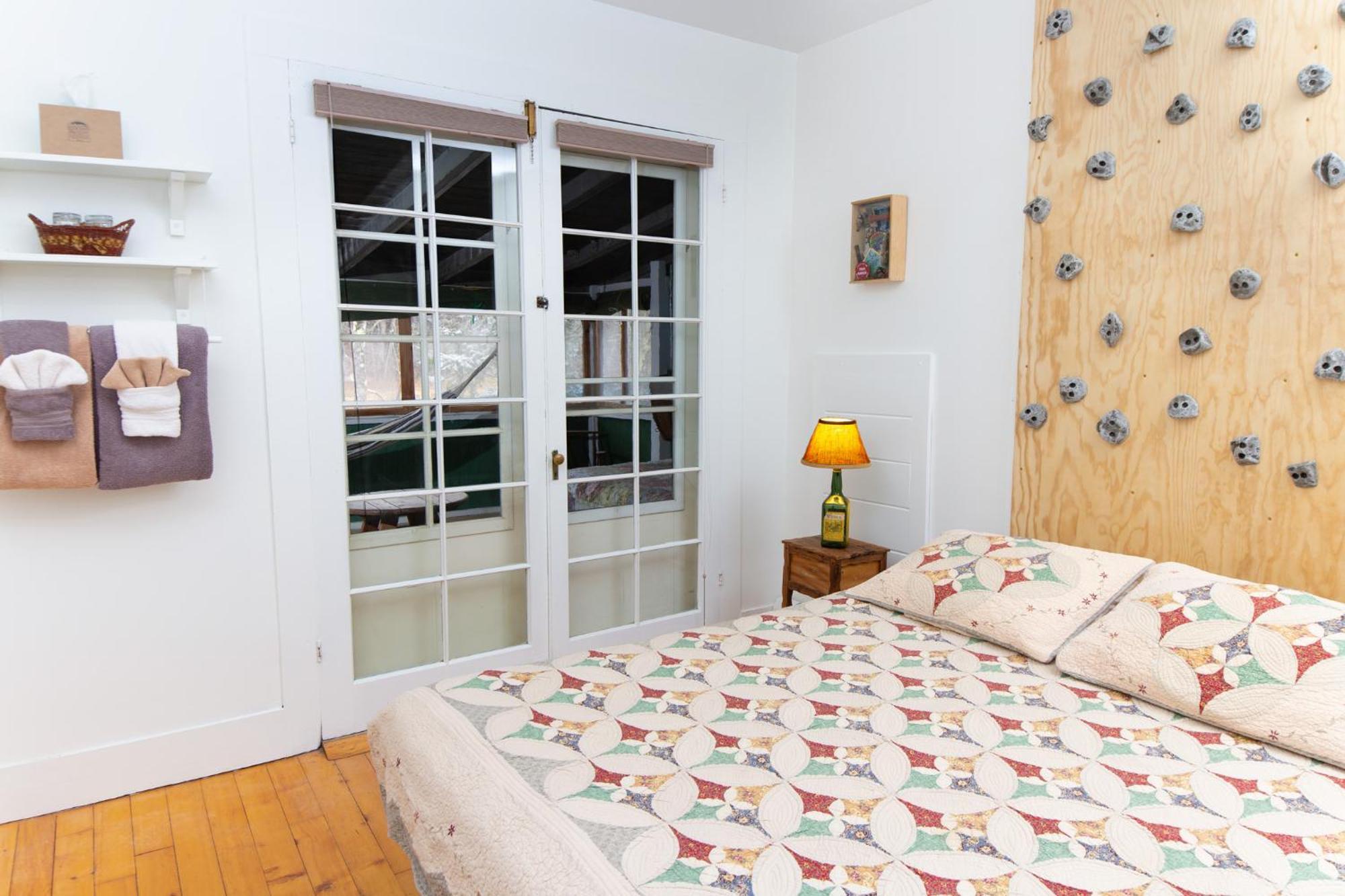 Trails End Inn Keene Valley Екстер'єр фото